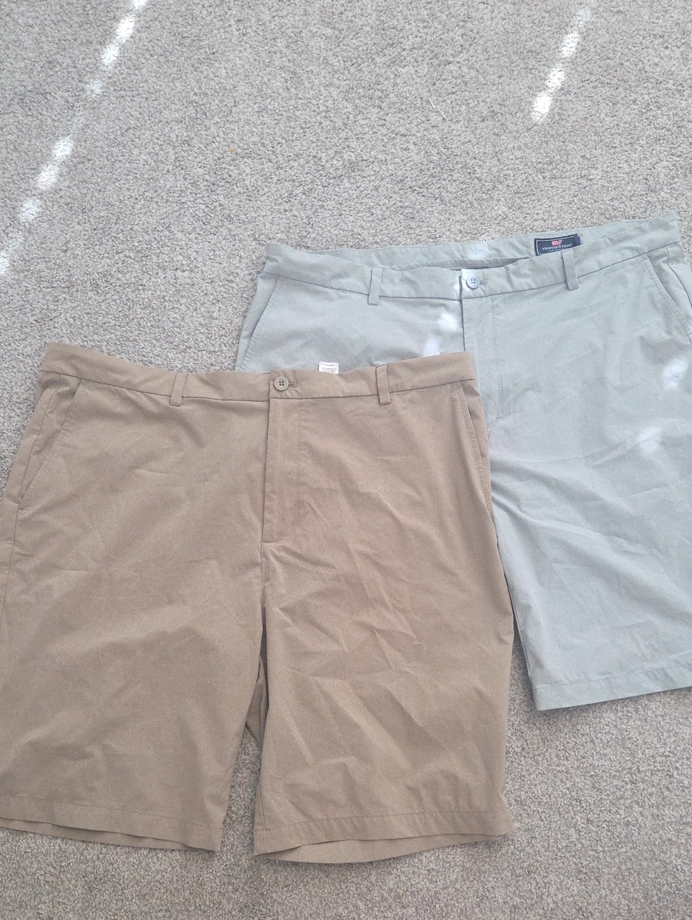 Vineyard Vines Mens Performance Shorts Tan Gray Size 42 - Picture 1 of 5